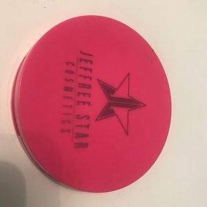 Jeffrey Star Skin Frost Dark Horse highlighter